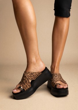 TFP - TFP Πέδιλα με λουράκι στο δάχτυλο - 2043 - Leopard suede