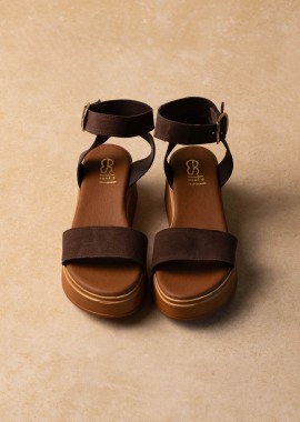Estil Suede flatforms με μπαρέτα - NK--1403 - Καφέ