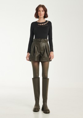 Wide-Leg Shorts In Khaki