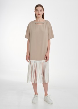 Cutcuutur - T-Shirt Dress in Taupe