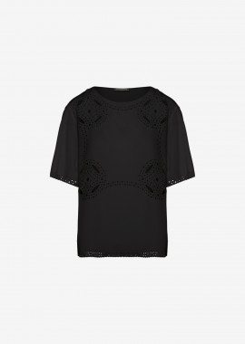 T-Shirt in Black