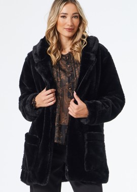 ΜΑΥΡΟ ΠΑΛΤΟ ΓΟΥΝΑ ΜΕ ΤΣΕΠΕΣ