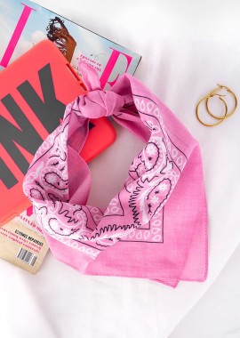 PINK BANDANA