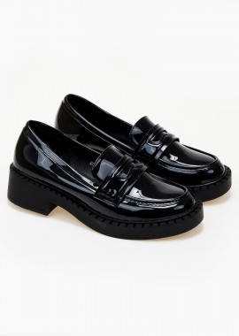 Γυναικεία loafers λουστρίνι - Μαύρο