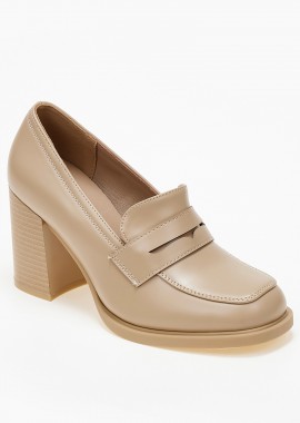 Γυναικεία loafers με ψηλό τακούνι - Μπεζ