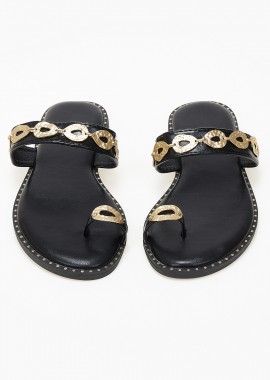 Φλατ σανδάλια με toe ring και μεταλλικές λεπτομέρειες - Μαύρο