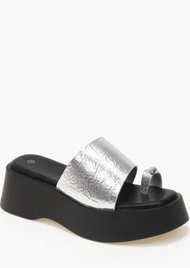 Issue - Γυναικείες πλατφόρμες με λεπτομέρεια toe ring - Ασημί
