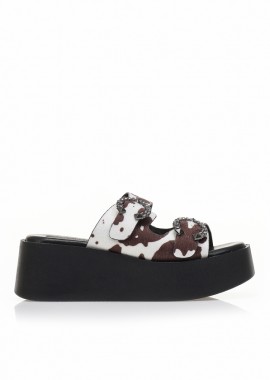 Flatforms λευκά με καφέ σχέδια και στρας COW