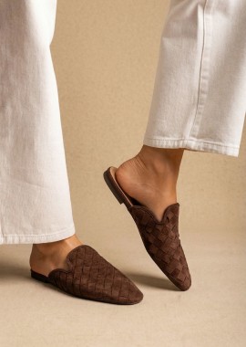 Ideal shoes - Ideal shoes Woven Pointed Flat Mules - 9790 - Brown Suede