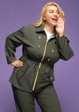 - Παρκά με κουμπιά και τσέπες σε λαδί χρώμα plus size