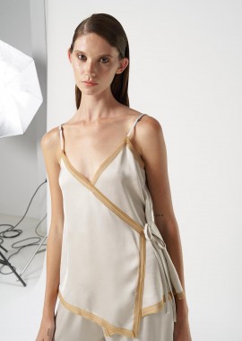 AMMA - ARTFULLY ΜΠΛΟΥΖΑ